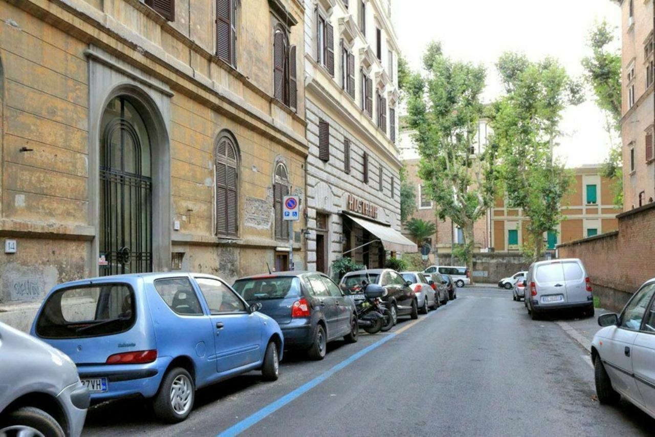 1 Bd With Balcony San Giovanni By Halldis Rom Exterior foto